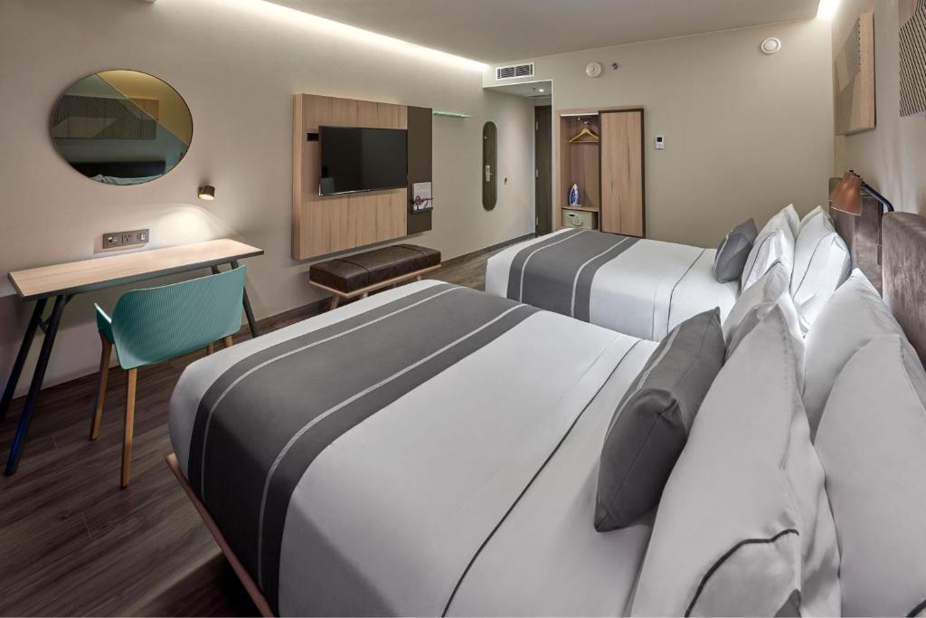City Express Plus By Marriott City Express Plus By Marriott